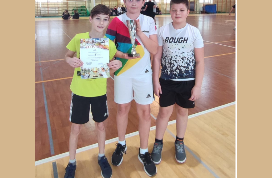 I miejsce naszych chłopców w finale Mistrzostw Sosnowca w badmintonie